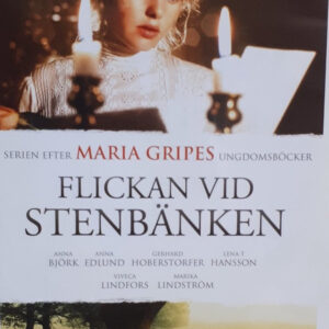 Flickan vid stenbänken